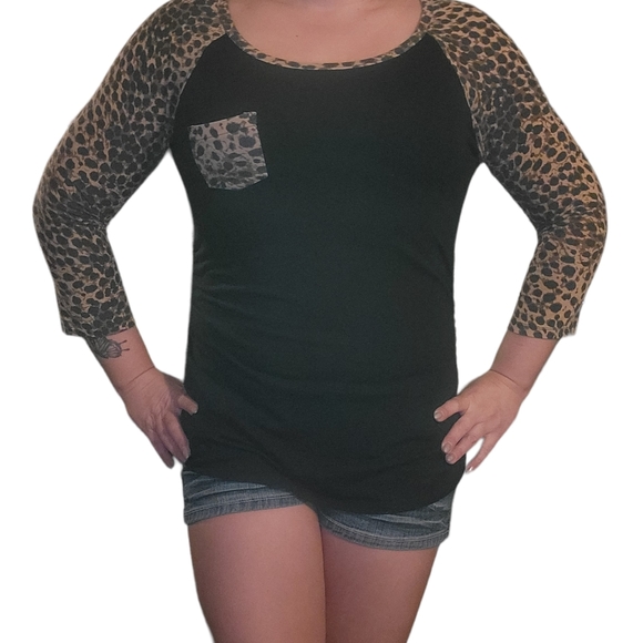 belly glow Tops - Leopard Cheetah maternity 3/4 sleeve